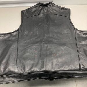 100% genuine Leather motorcycle Vest size 6X